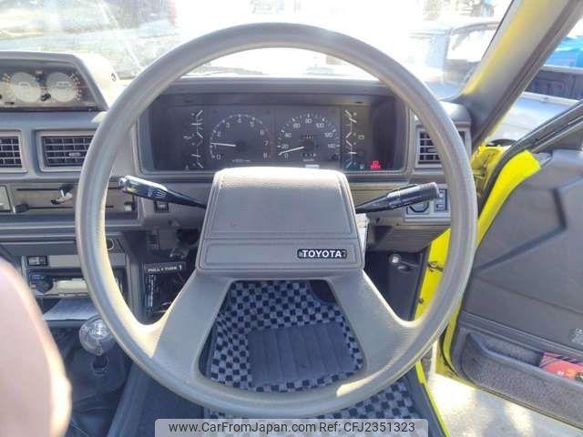 Toyota Hilux Surf 1986 thumbnail 14
