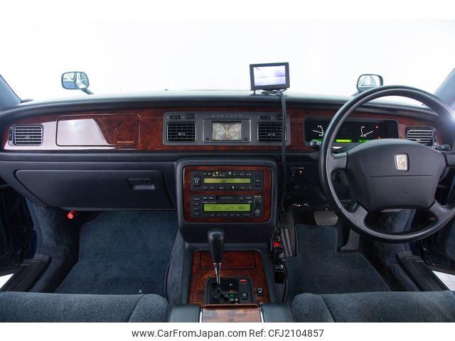 Toyota Century 1998 thumbnail 2