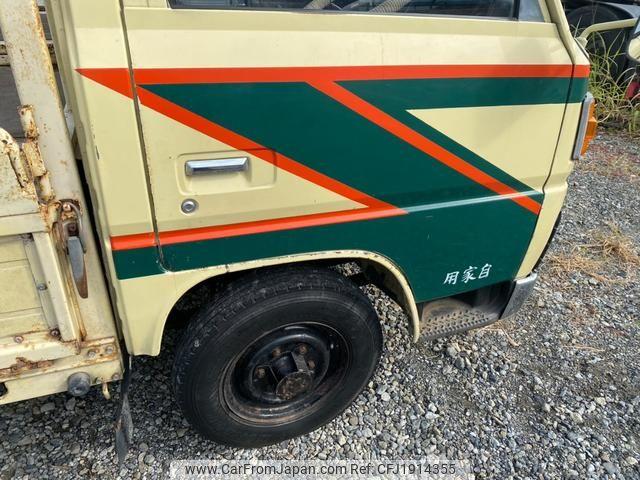 Mitsubishi Fuso Canter 1981 thumbnail 21