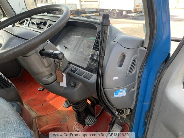 Mitsubishi Fuso Canter 1999 thumbnail 17