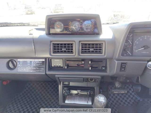 Toyota Hilux Surf 1986 thumbnail 12