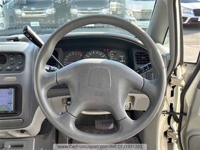 Mitsubishi Delica Spacegear 2000 thumbnail 20