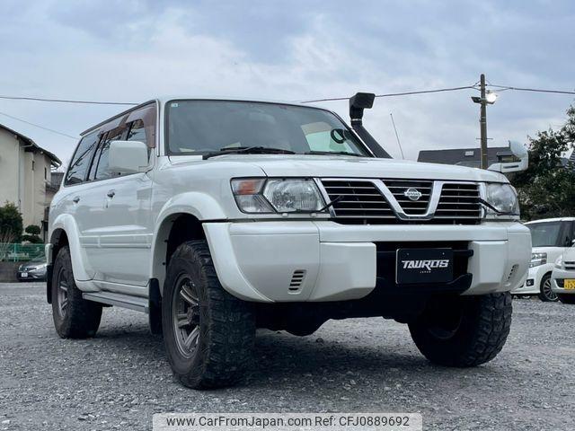 Nissan Safari 2000 thumbnail 3