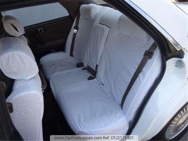 Toyota Crown 1987 thumbnail 24