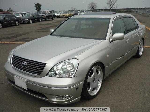 Toyota Celsior 2001
