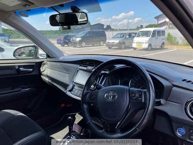 Toyota Corolla Fielder thumbnail 4