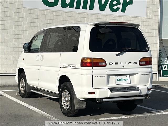 Mitsubishi Delica Spacegear 2000 thumbnail 21