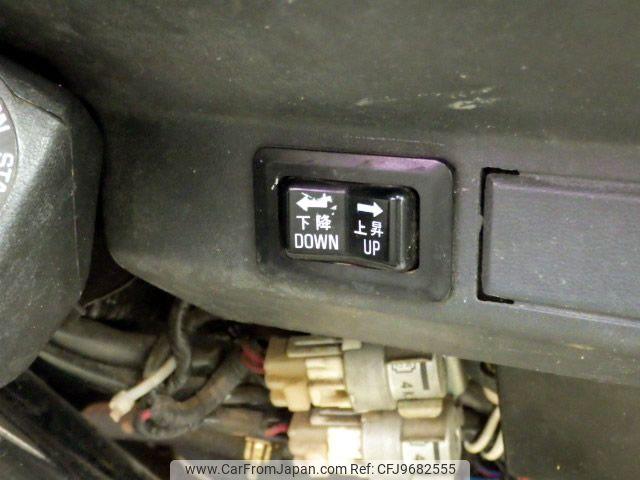 Mitsubishi Minicab Truck 1990 thumbnail 17