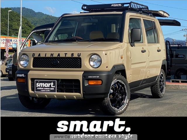 Daihatsu Naked 2001