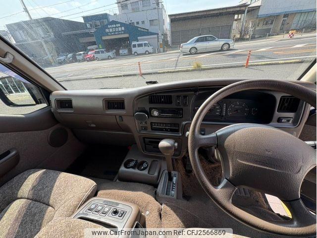 Nissan Caravan Coach 1996 thumbnail 13
