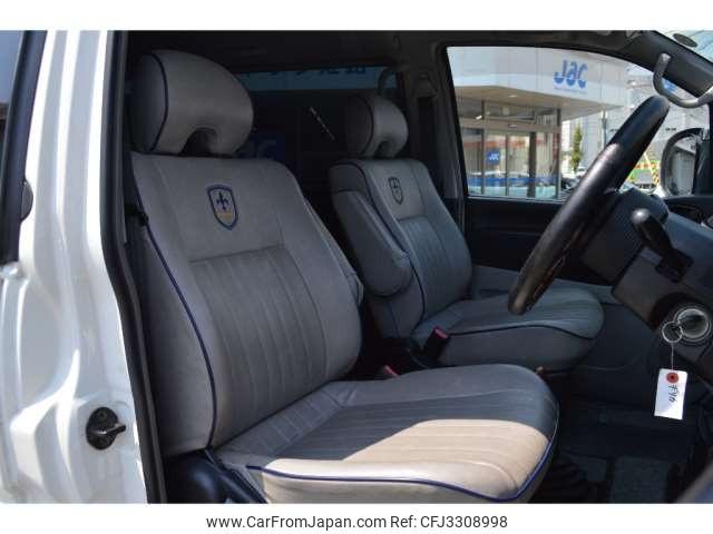 Mitsubishi Delica Spacegear 1999 thumbnail 36