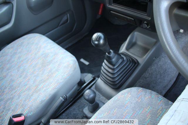 Suzuki Jimny Wide 2001 thumbnail 28