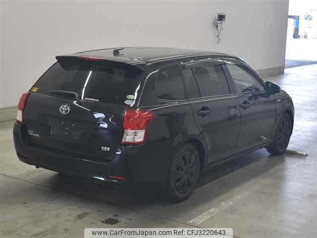 Toyota Corolla Fielder thumbnail 6