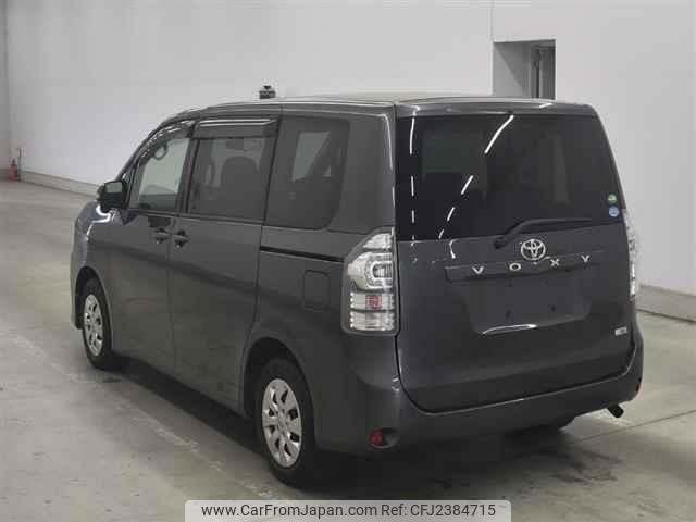 Toyota Voxy thumbnail 2