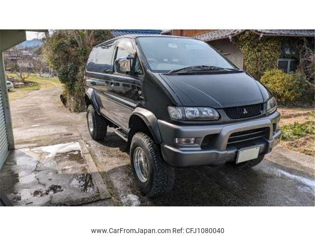 Mitsubishi Delica Spacegear 1998 thumbnail 2