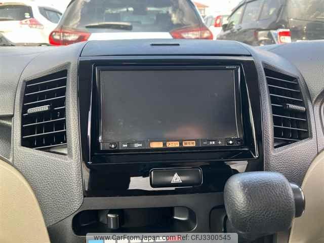 Nissan ROOX thumbnail 7