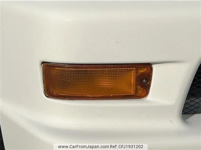Mitsubishi Delica Spacegear 2000 thumbnail 16