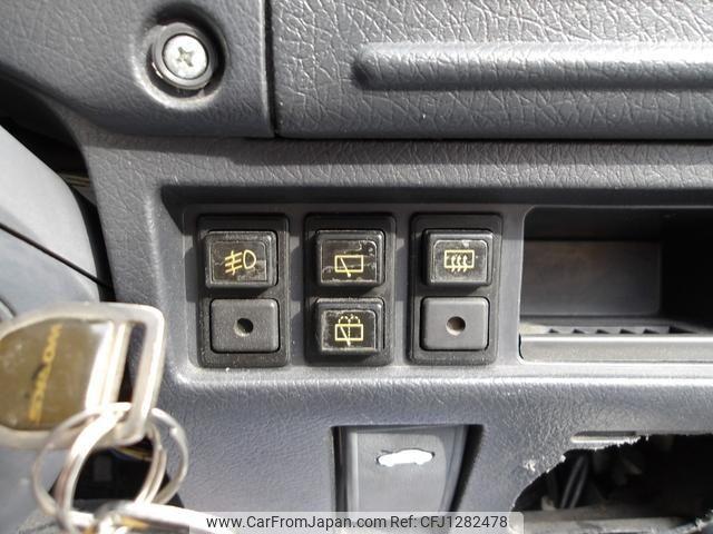 Suzuki Alto Works 1990 thumbnail 17