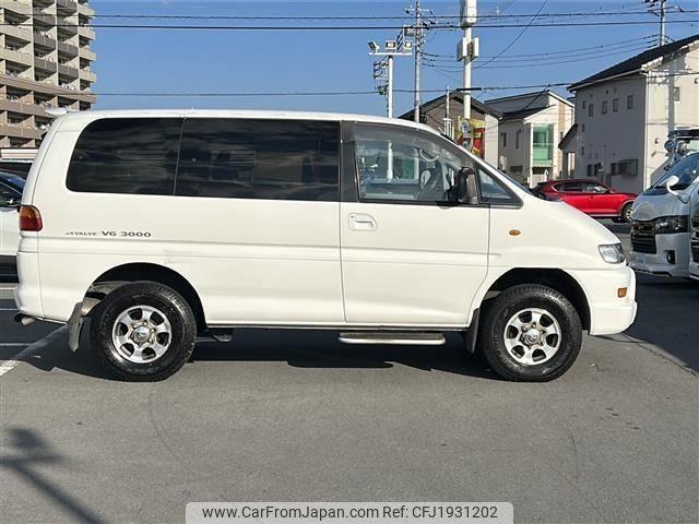 Mitsubishi Delica Spacegear 2000 thumbnail 10