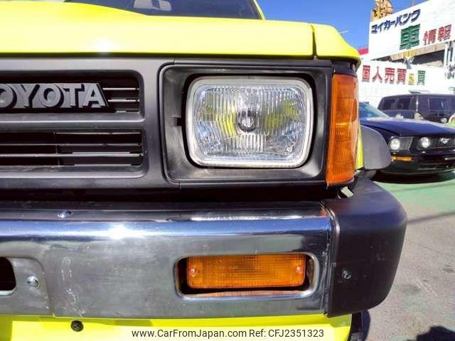 Toyota Hilux Surf 1986 thumbnail 18