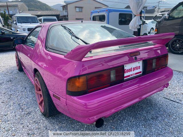 Mazda Savanna RX-7 1991 thumbnail 4