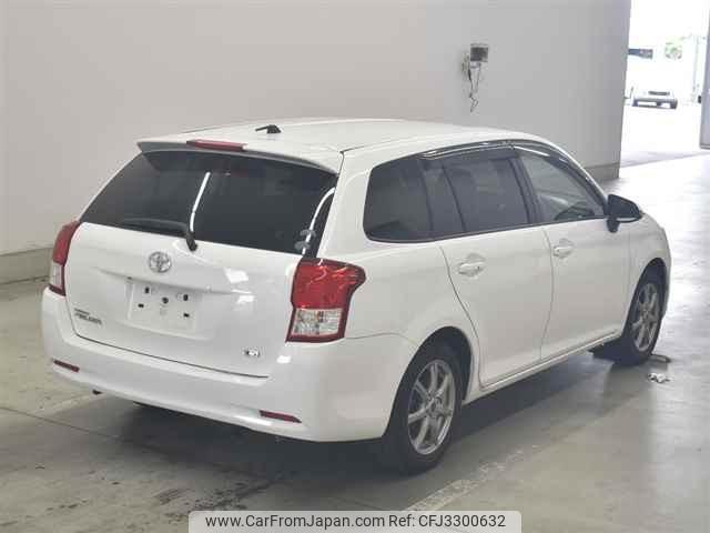 Toyota Corolla Fielder thumbnail 6