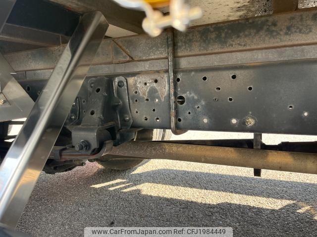 Isuzu Elf Truck 2000 thumbnail 50