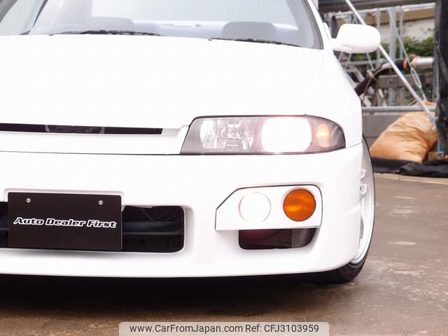 Nissan Skyline Coupe 1996 thumbnail 28