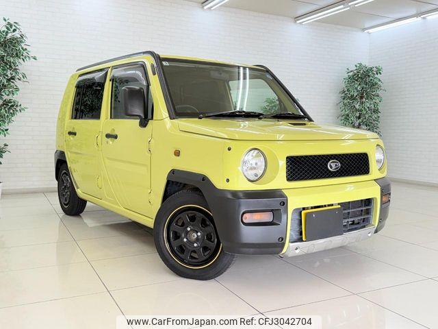 Daihatsu Naked 2000