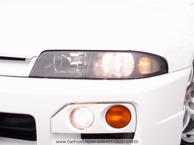 Nissan Skyline Coupe 1996 thumbnail 34