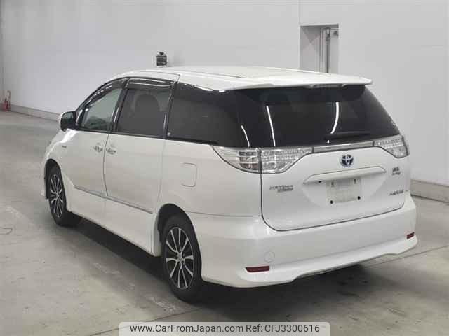 Toyota Estima Hybrid thumbnail 2