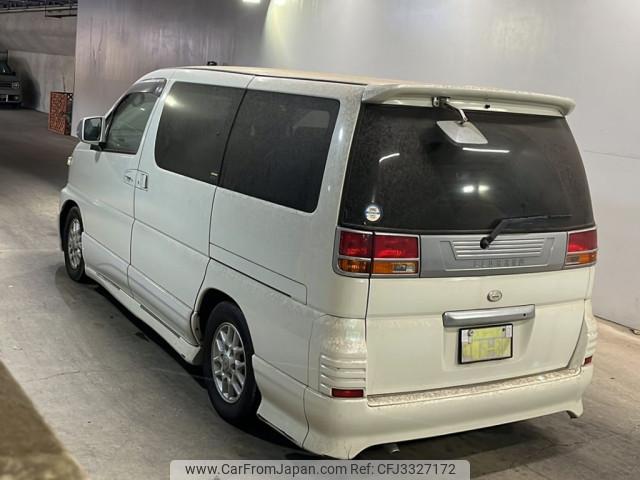 Nissan Elgrand 2001 thumbnail 2