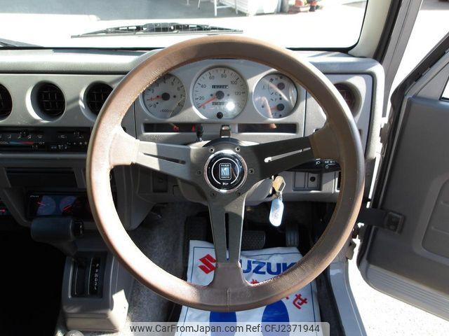 Suzuki Jimny 1998 thumbnail 11