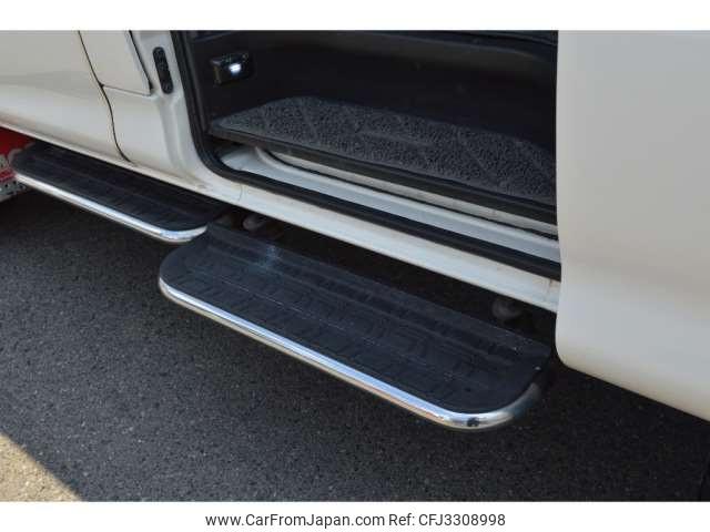 Mitsubishi Delica Spacegear 1999 thumbnail 10