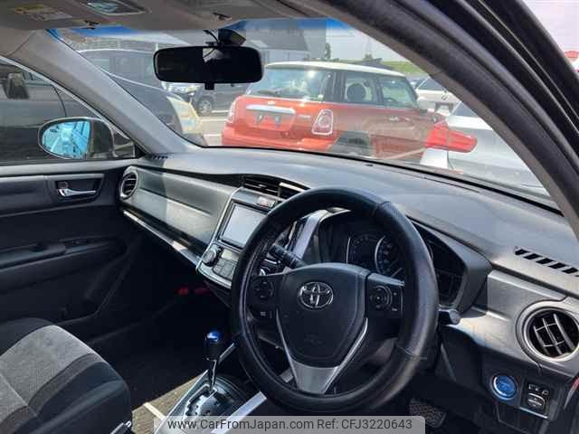 Toyota Corolla Fielder thumbnail 4