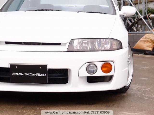 Nissan Skyline Coupe 1996 thumbnail 7