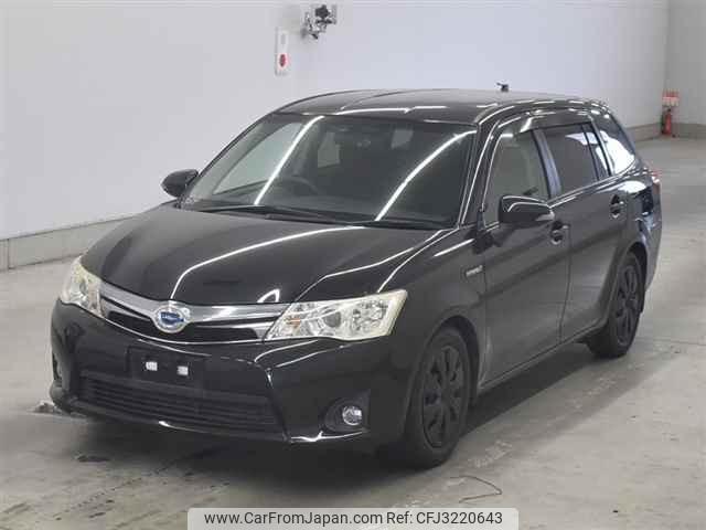 Toyota Corolla Fielder thumbnail 5