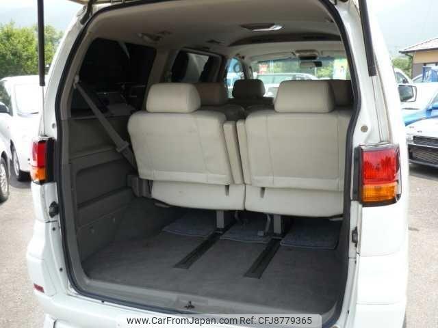 Nissan Elgrand 2001 thumbnail 6