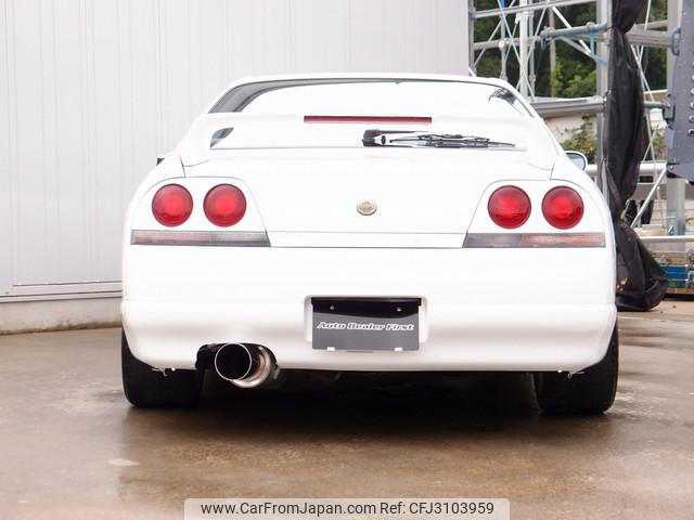 Nissan Skyline Coupe 1996 thumbnail 26