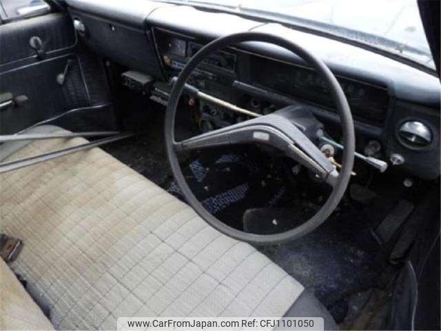 Nissan Gloria Van 1970 thumbnail 5