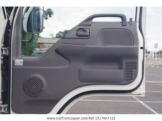 Isuzu Elf Truck 1999 thumbnail 18