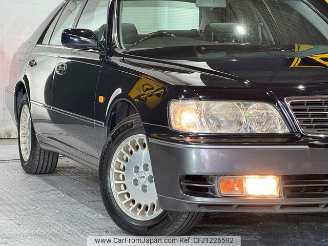 Nissan Cima 1997 photo 1