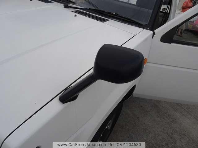 Nissan Datsun Pickup 1991 thumbnail 18