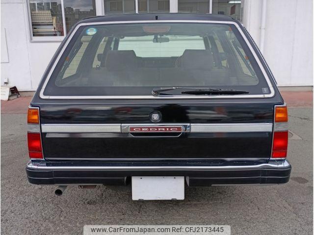 Nissan Cedric Wagon 1998 thumbnail 2