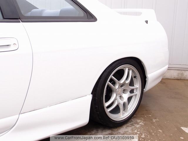 Nissan Skyline Coupe 1996 thumbnail 42