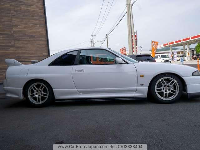 Nissan Skyline GT-R 1996 thumbnail 5