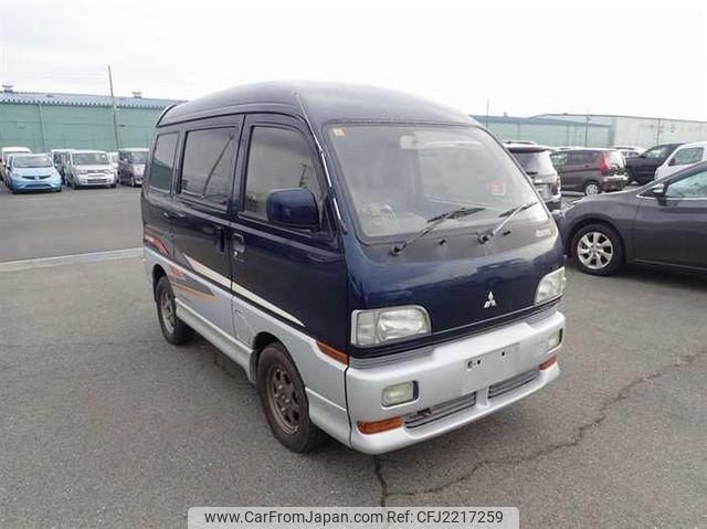 Mitsubishi Brabo 1994 photo 1