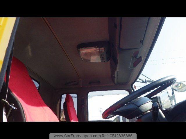 Isuzu Forward 2001 thumbnail 9