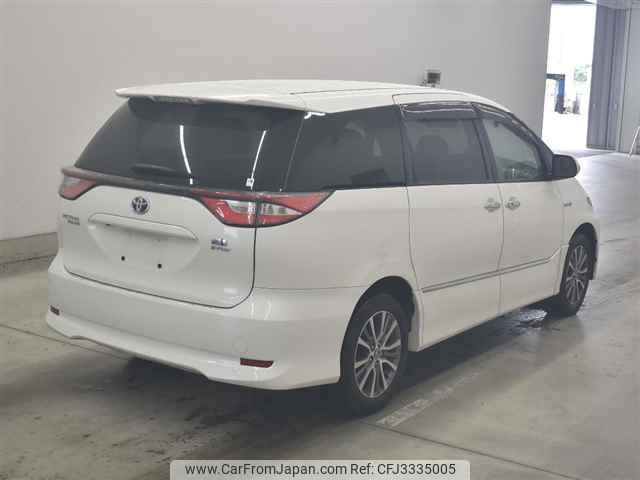 Toyota Estima Hybrid thumbnail 6