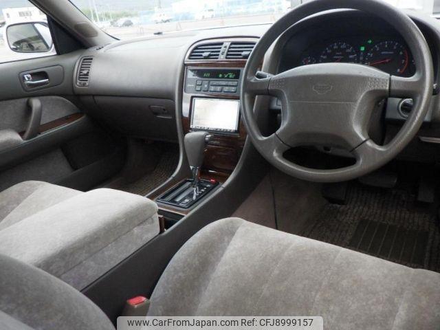 Nissan Gloria Van 1996 thumbnail 3